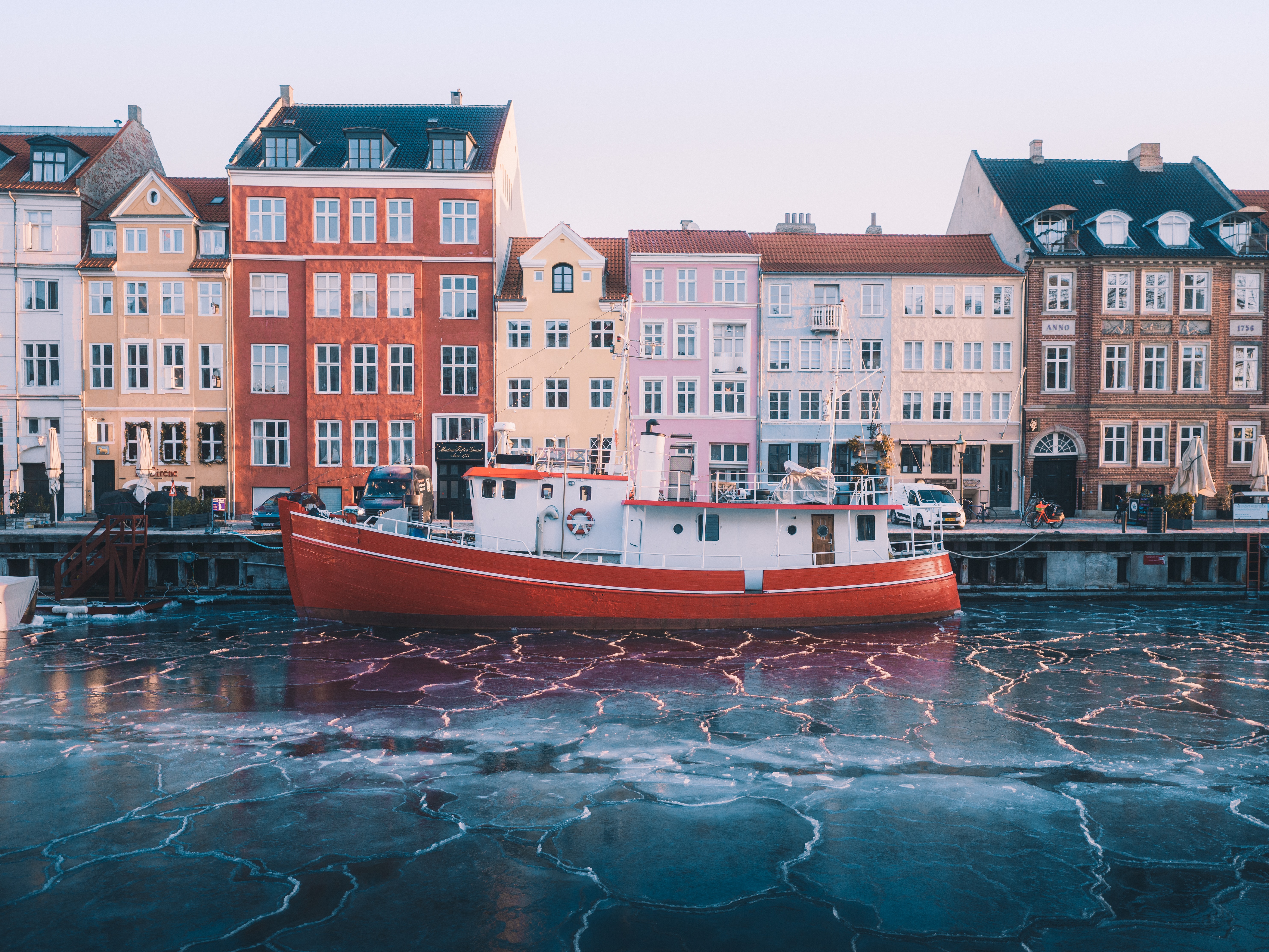 SolidX expanderar till Danmark – tecknar konsultavtal med Alfa Laval